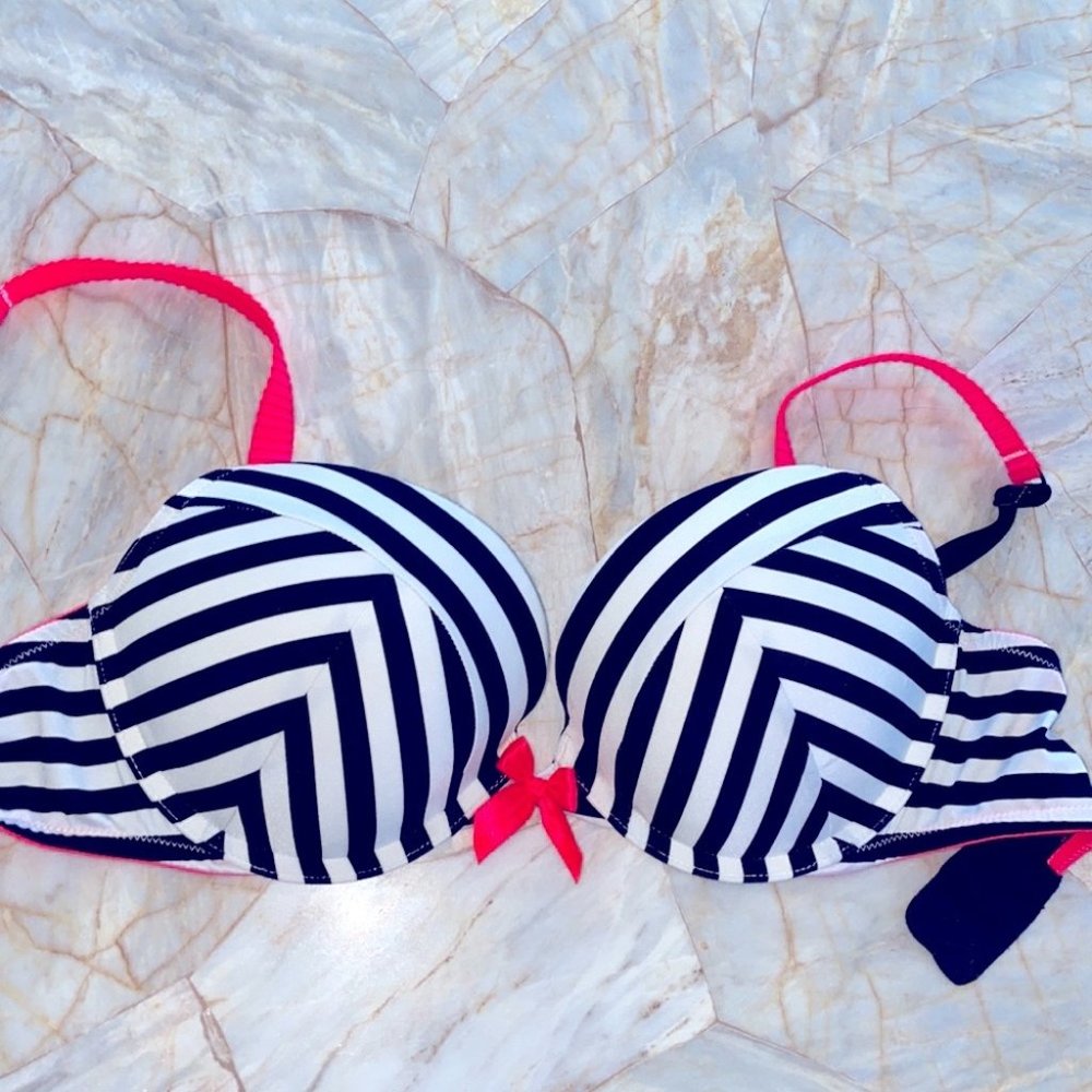 32DD VS Very Sexy Push‎ Up Bra